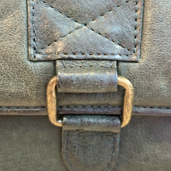 Vintage Wilson’s leather Forrest green wallet with keyring. - Picture 2 of 14